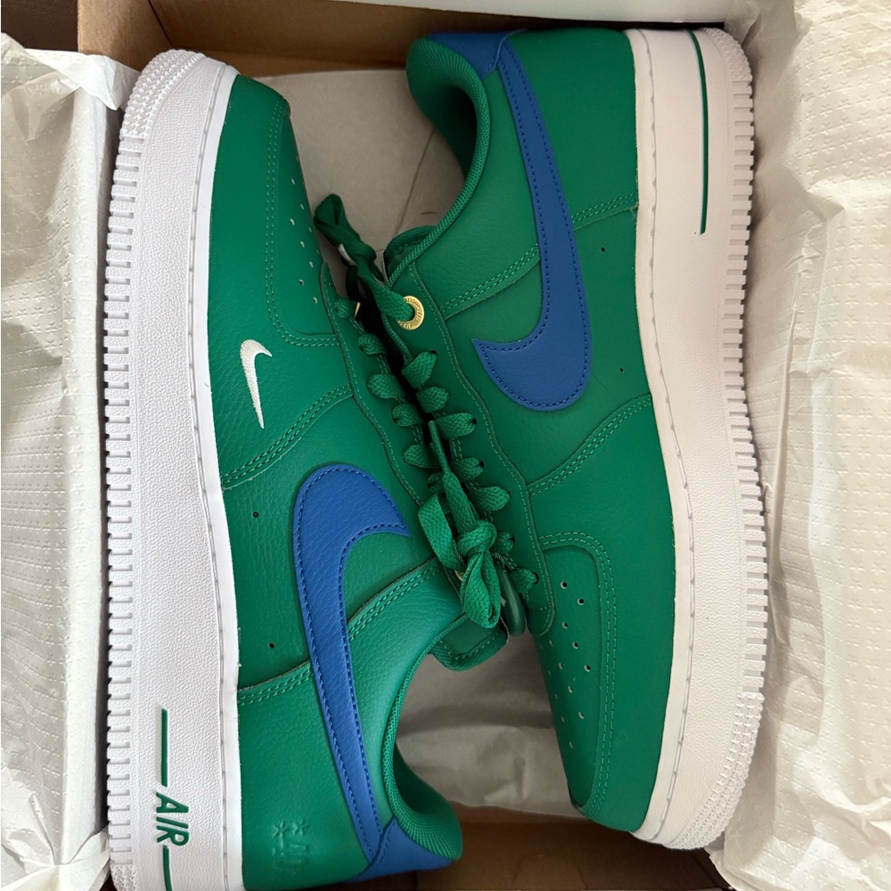 Nike Air Force One AF1 ‘07 LV8 blue/green New